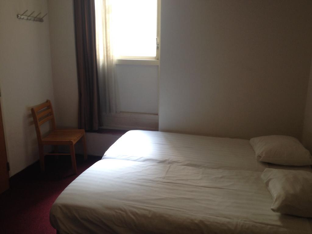 Budget Season Star Hotel Amsterdam Eksteriør bilde